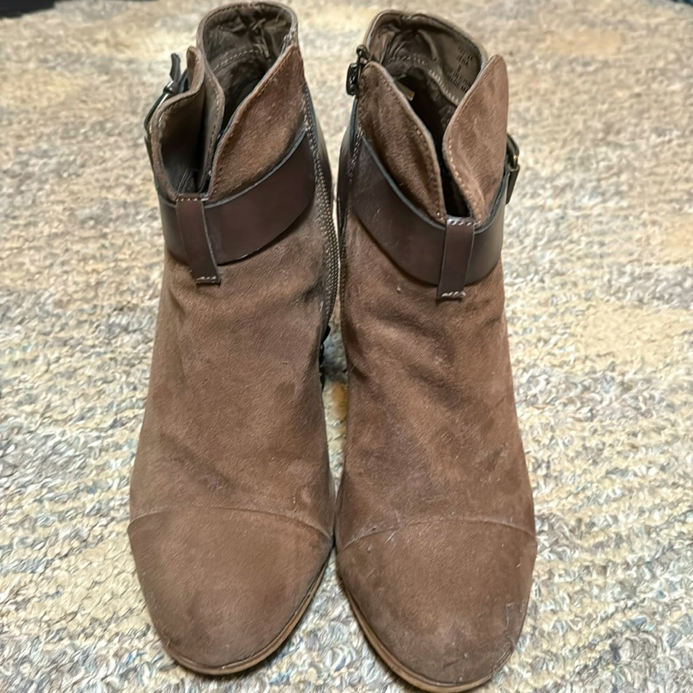 Limelight ankle heeled booties